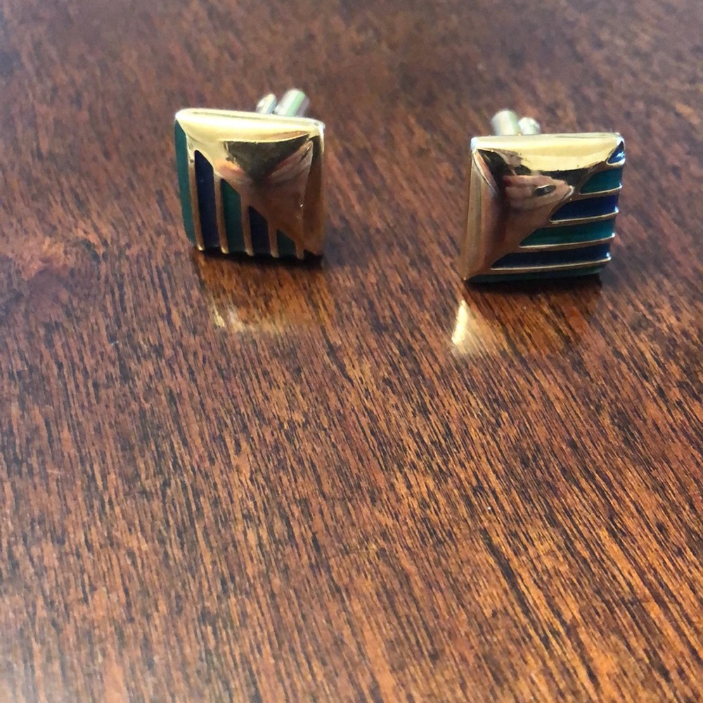 Gorgeous Pierre Cardin Cuff Links - Picture 3 of 7